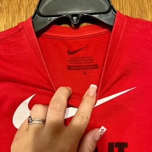 Boys Nike Shirt Size 5